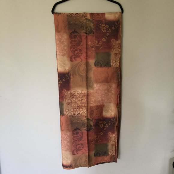 Autumnal Shower Curtain - NWOT - Picture 3 of 7